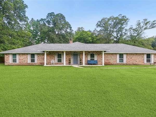 12214 SOLITUDE Lane , Zachary, LA 70791