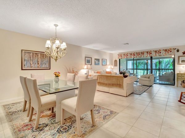 19 Westgate Lane, Unit 19f, Boynton Beach, FL 33436