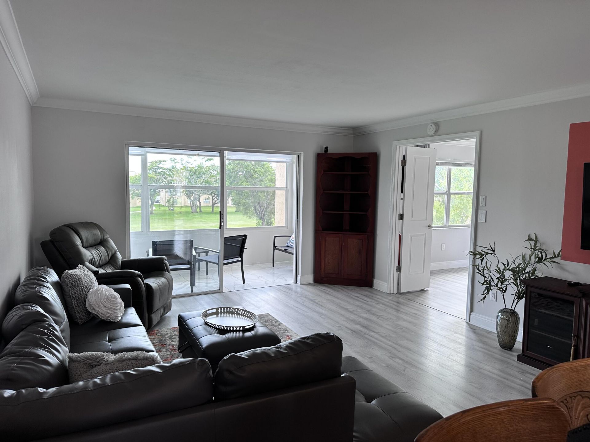 9300 Sunrise Lakes Boulevard, Unit 309, Sunrise, FL 33322 Photo