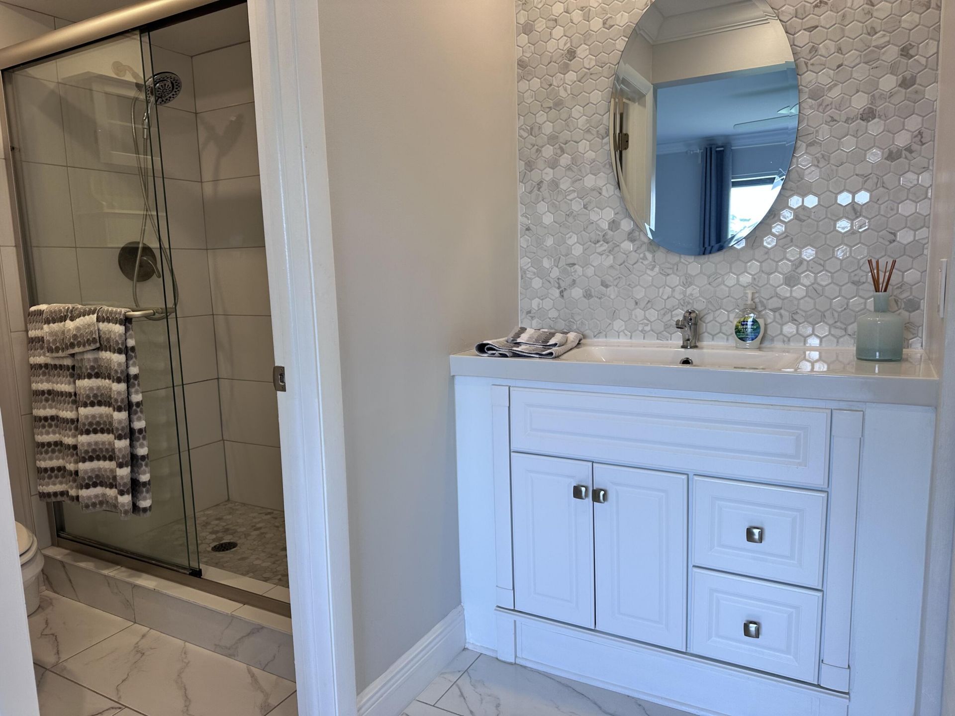 9300 Sunrise Lakes Boulevard, Unit 309, Sunrise, FL 33322 Photo