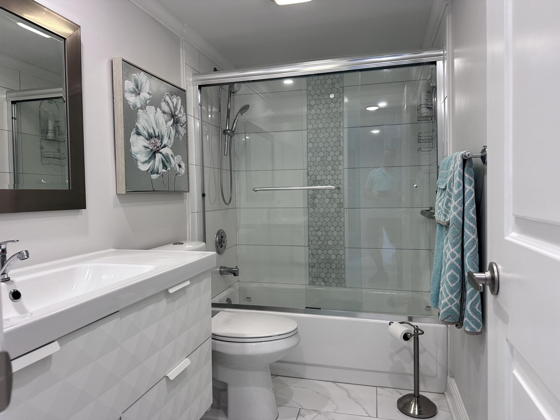 9300 Sunrise Lakes Boulevard, Unit 309, Sunrise, FL 33322 Photo