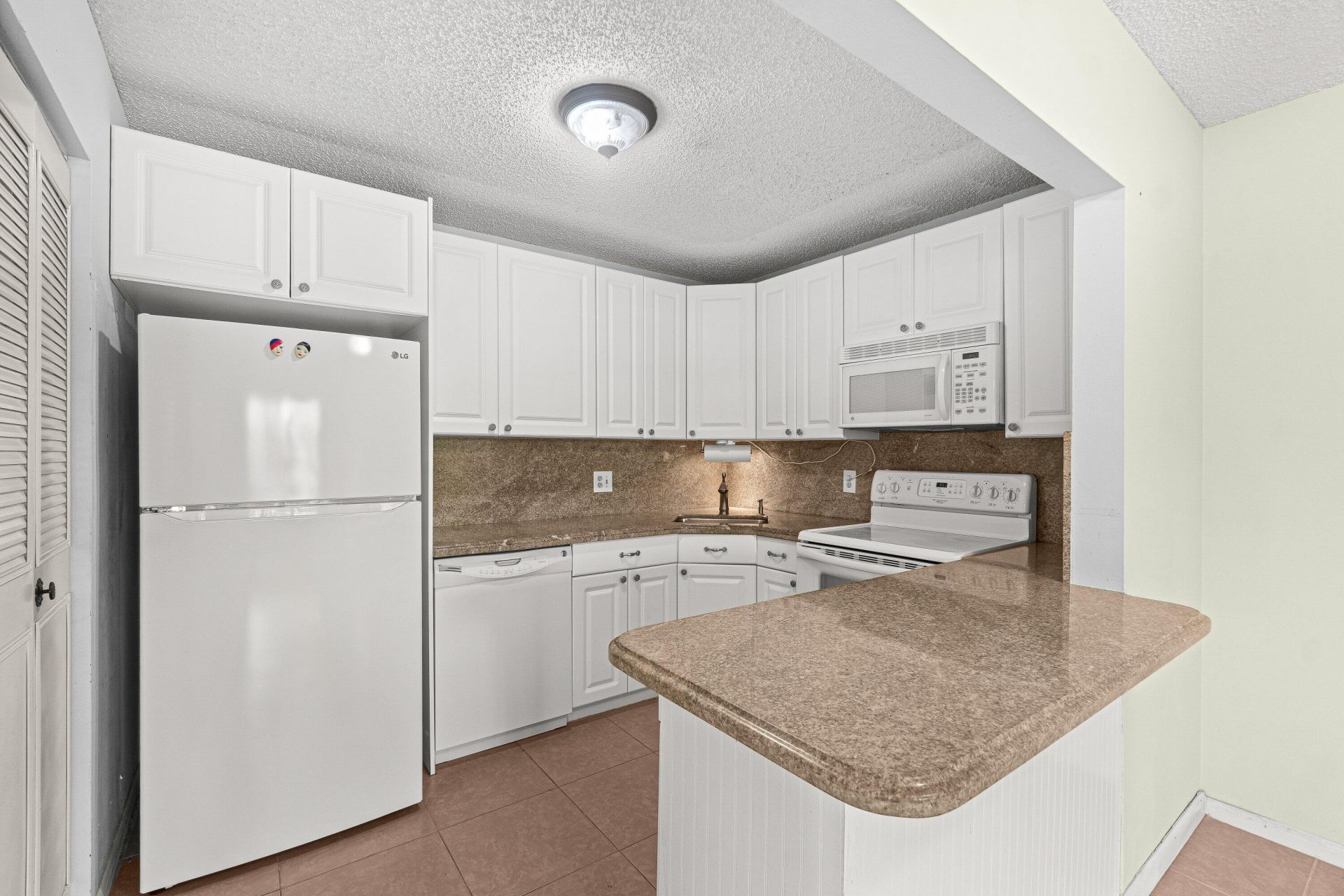 223 Pine Hov Circle, Unit A-2, Greenacres, FL 33463 Photo