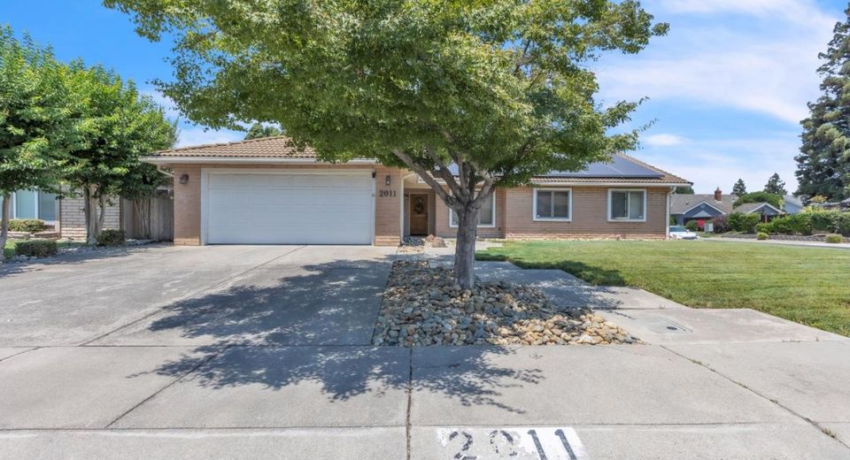 2011 Angelico Cir, Stockton, CA 95207 Photo