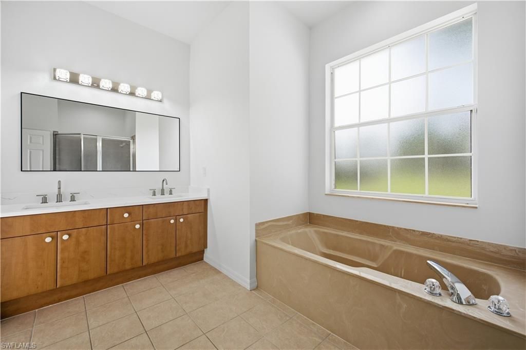 2645 12th Ave Se, Naples, FL 34117 Photo