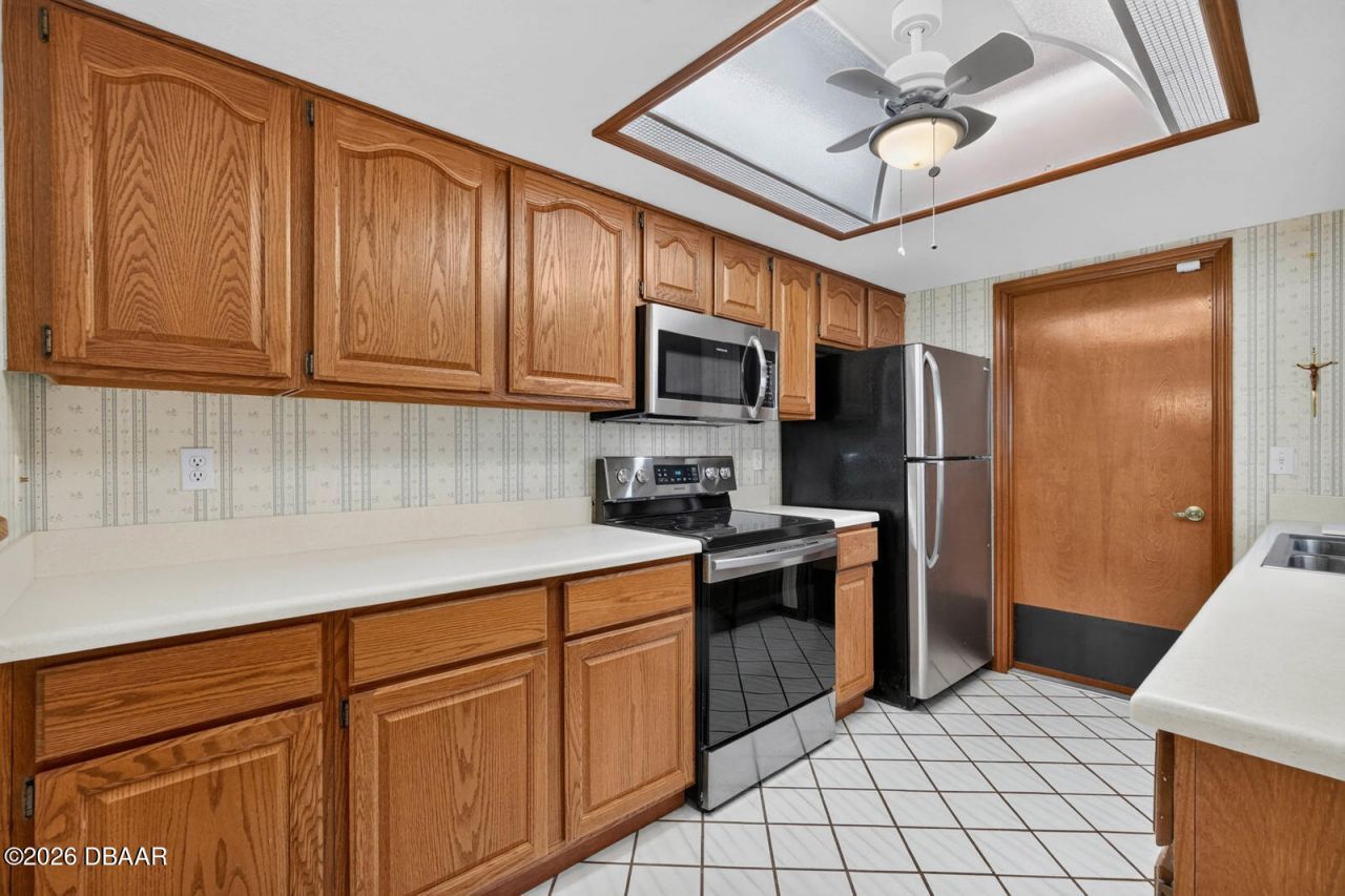 357 Castlewood Lane, New Smyrna Beach, FL 32168 Photo