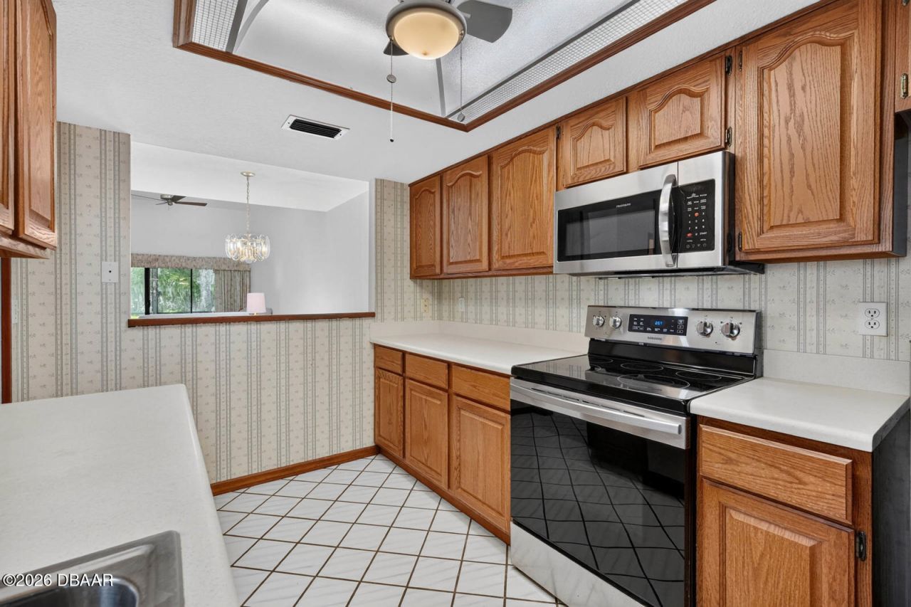 357 Castlewood Lane, New Smyrna Beach, FL 32168 Photo