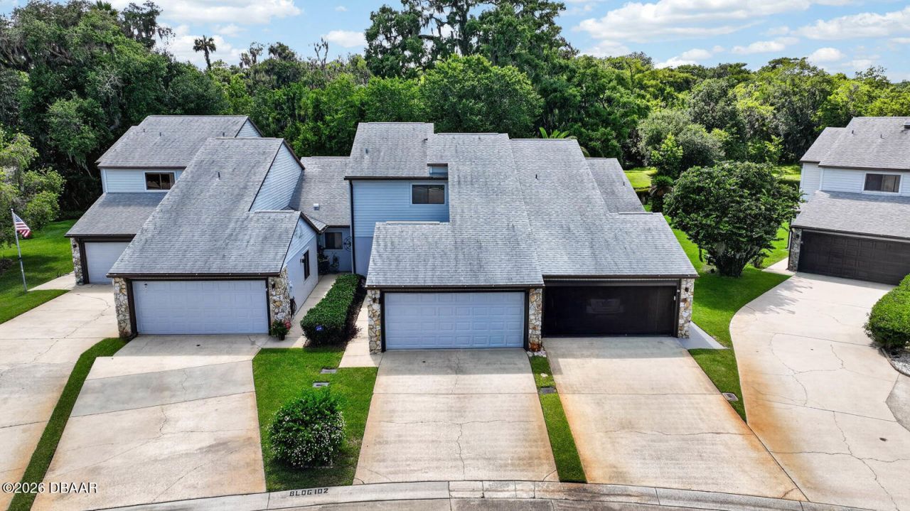 357 Castlewood Lane, New Smyrna Beach, FL 32168 Photo
