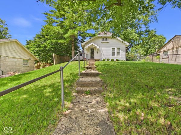 420 N Elm Street, Hagerstown, IN 47346