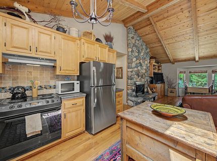 1 Huchnom Trail, Graeagle, CA 96103 Photo