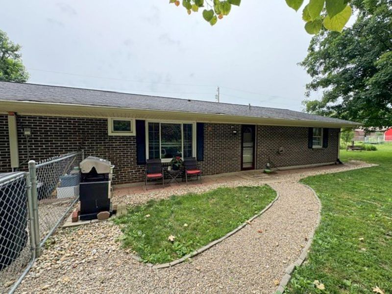 1730 S Weaver Road, Morgan Twp, OH 45053 Photo 3