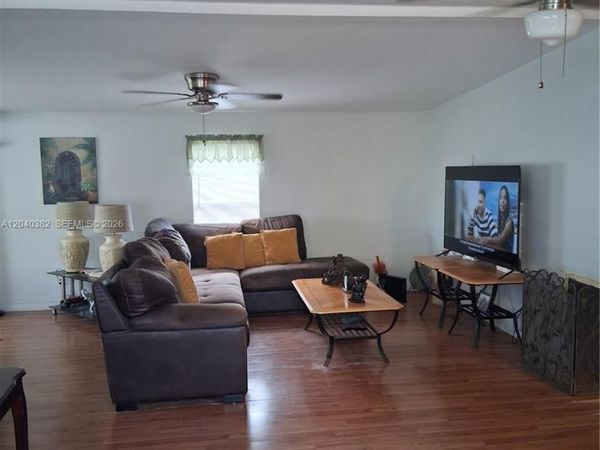 5030 SW 30th Ave , Dania Beach, FL 33312