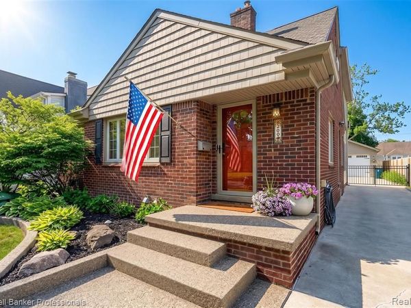 2666 Windemere Road, Birmingham, MI 48009