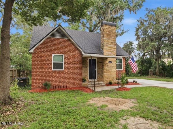 4135 HUDNALL Road, Jacksonville, FL 32207
