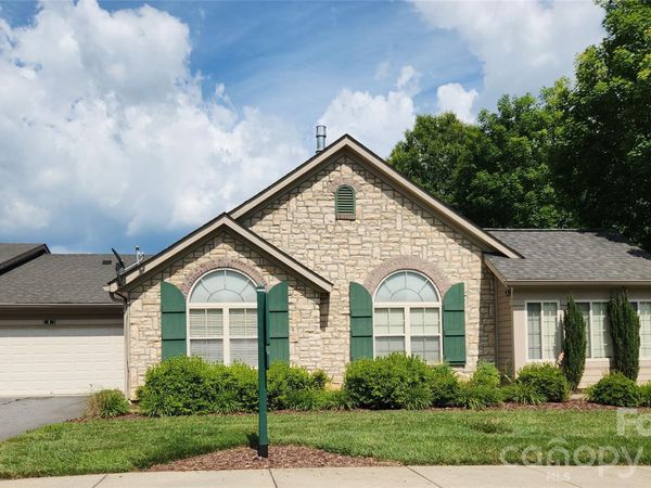 1 Mountain Meadow Circle, Weaverville, NC 28787