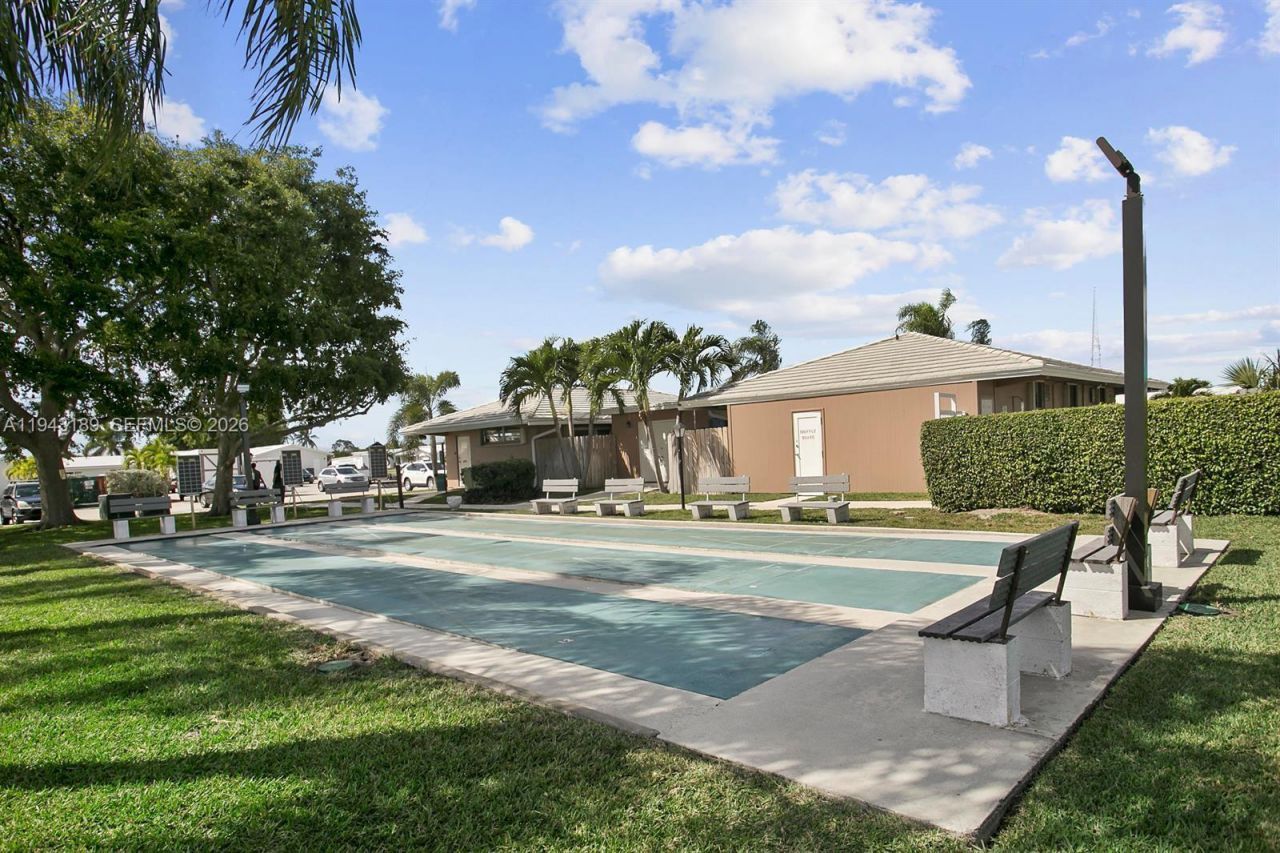 1116 Lake Terrace, Unit 114, Boynton Beach, FL 33426 Photo