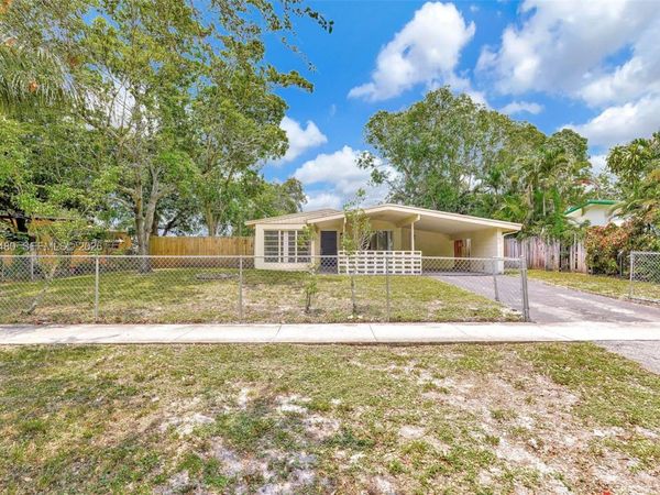 6610 Johnson St , Hollywood, FL 33024