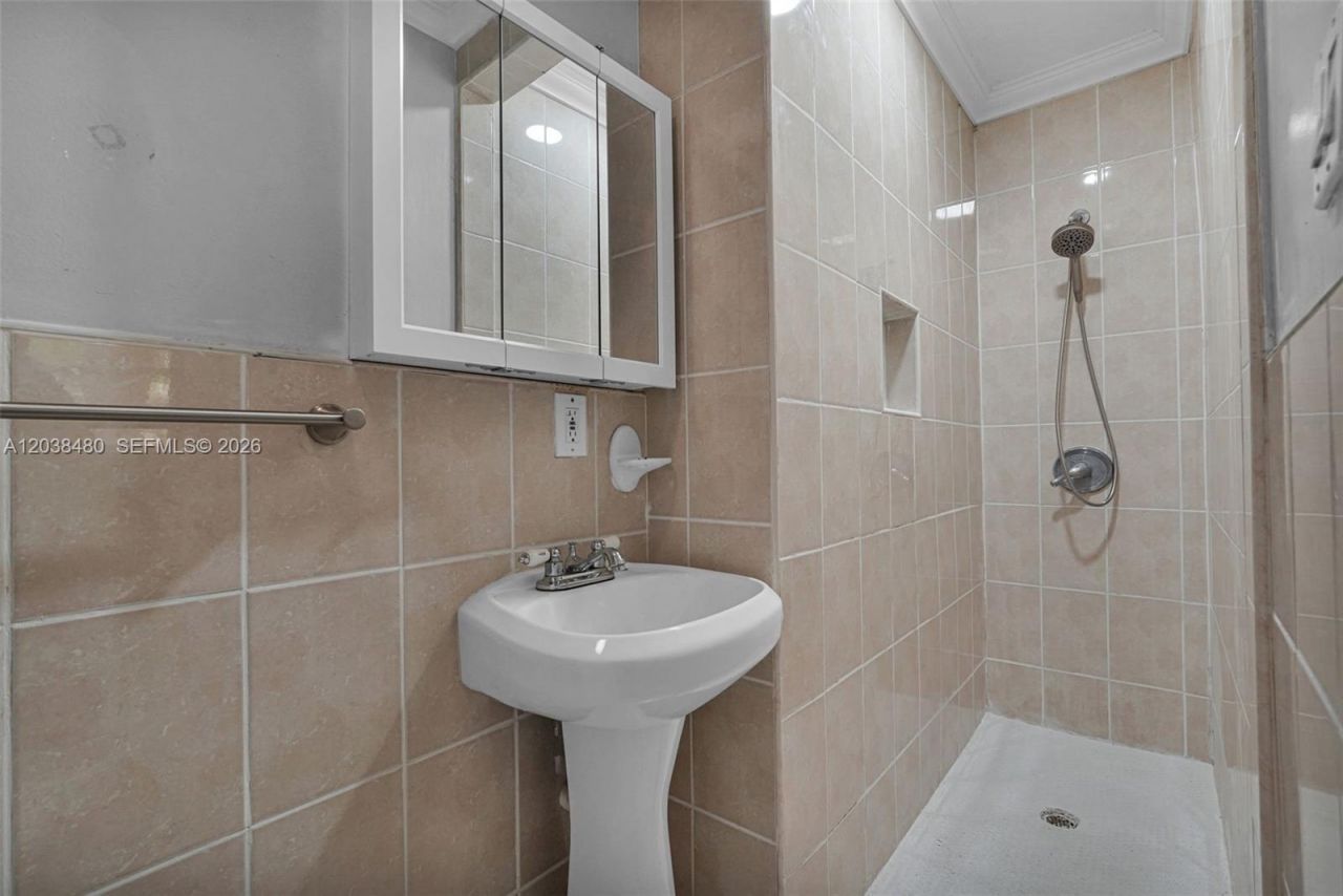 6610 Johnson St , Hollywood, FL 33024 Photo