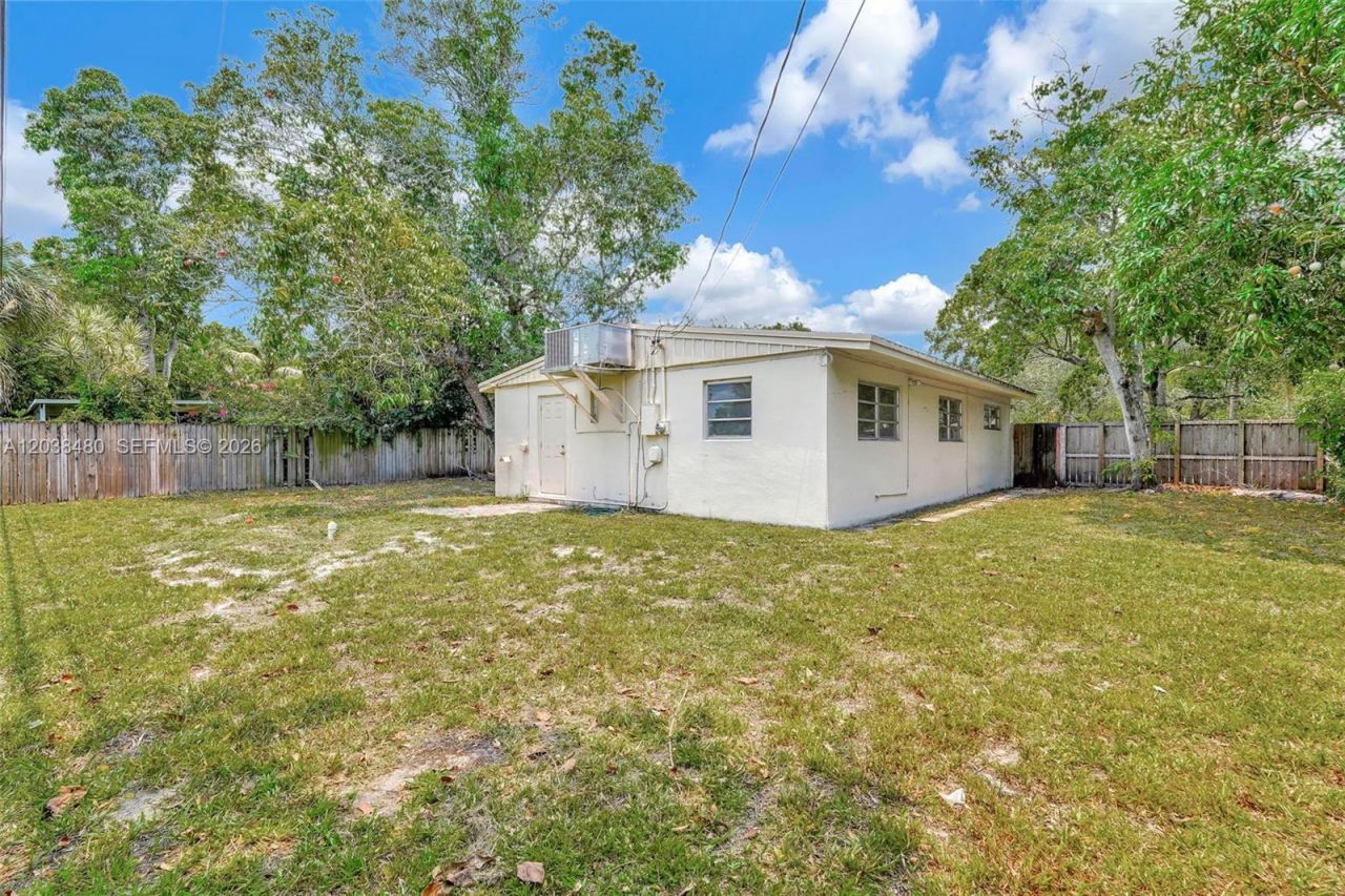 6610 Johnson St , Hollywood, FL 33024 Photo