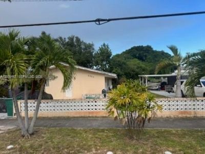 5955 NW 18th Ave, Miami, FL 33142 Photo