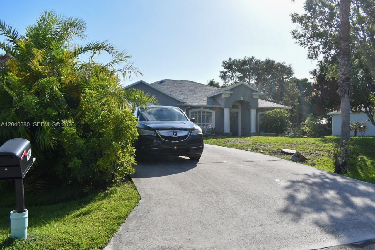 1834 SW Gemini Ln , Port Saint Lucie, FL 34984 Photo