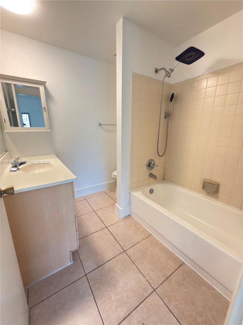 2550 SW 18th Ter, Unit 2201, Fort Lauderdale, FL 33315 Photo