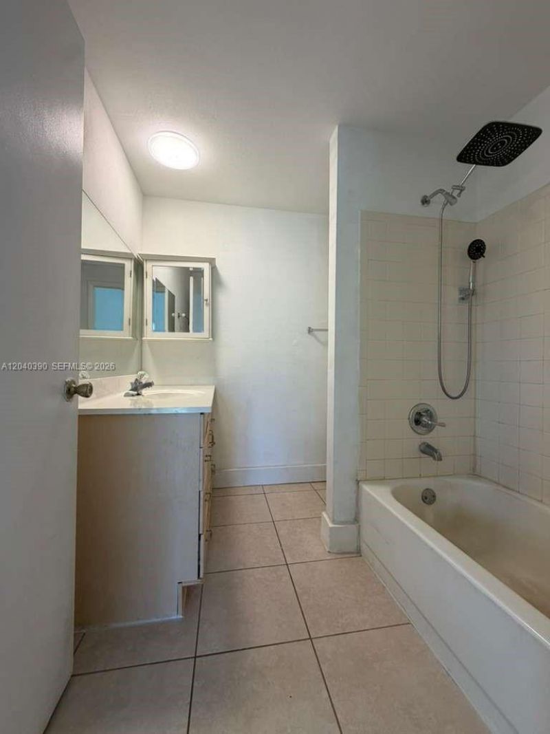 2550 SW 18th Ter , Unit 2201, Fort Lauderdale, FL 33315 Photo