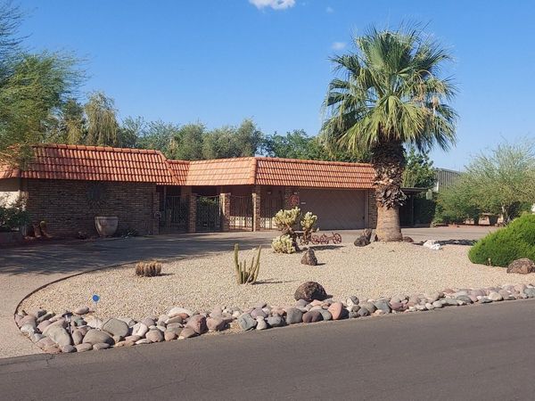11105 W ARRON Drive, Sun City, AZ 85351