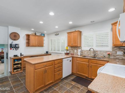 5885 Foxtail Drive, Reno, NV 89502 Photo