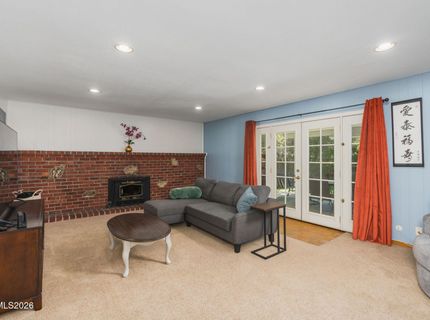 5885 Foxtail Drive, Reno, NV 89502 Photo