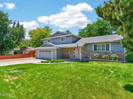 5885 Foxtail Drive, Reno, NV 89502 Photo