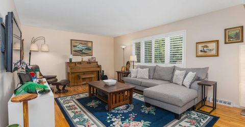 5885 Foxtail Drive, Reno, NV 89502 Photo