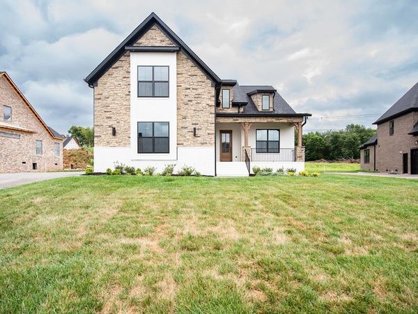 2928 Carisbrooke Dr , Mount Juliet, TN 37122