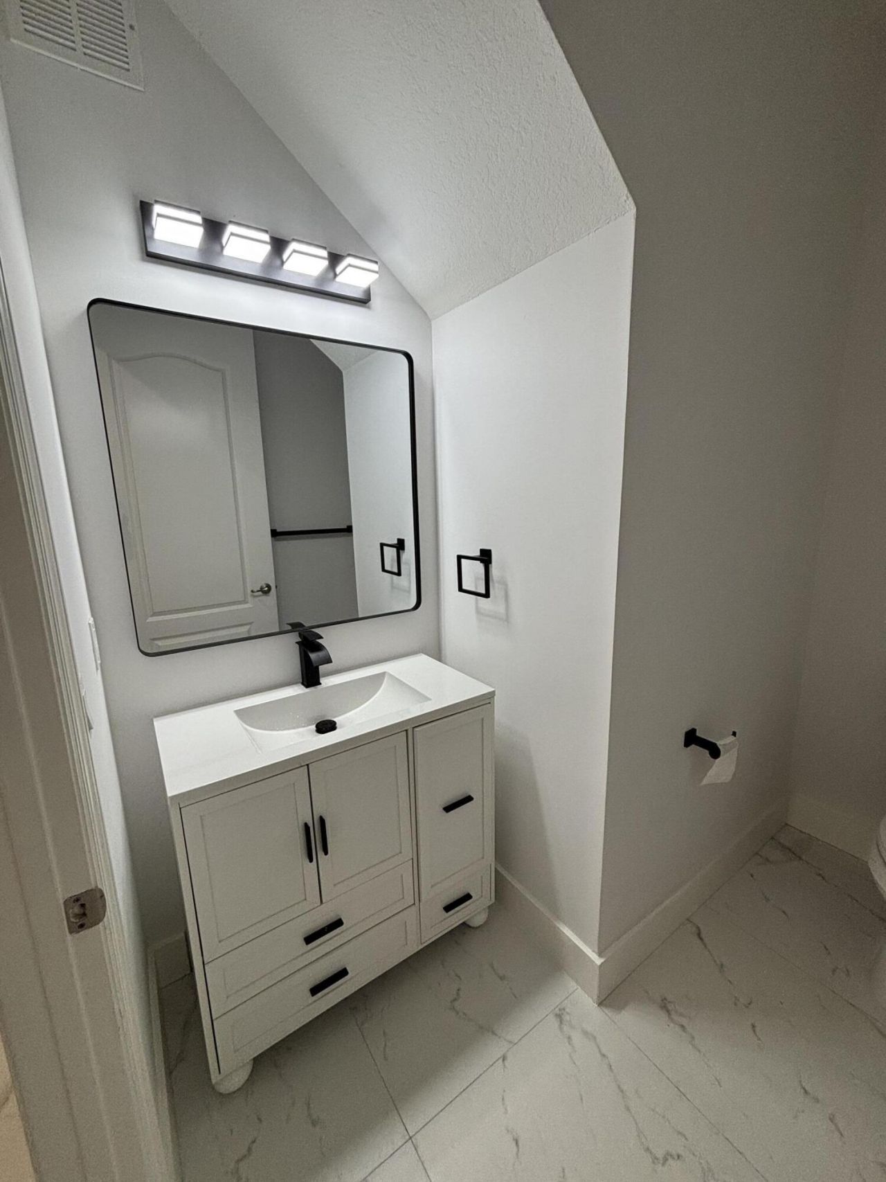 2789 Eagle Rock Circle, Unit 207, West Palm Beach, FL 33411 Photo