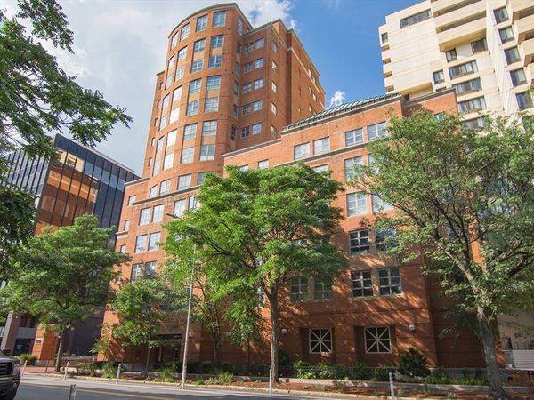 931 Massachusetts Ave, Unit 902, Cambridge, MA 02139