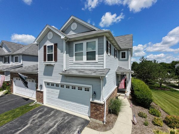 668 Acadia Circle, Crystal Lake, IL 60014