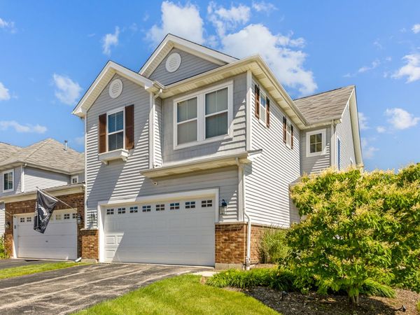 668 Acadia Circle, Crystal Lake, IL 60014