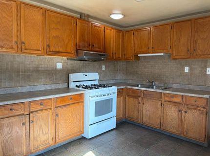 2555 E Miner Ave, Stockton, CA 95205 Photo