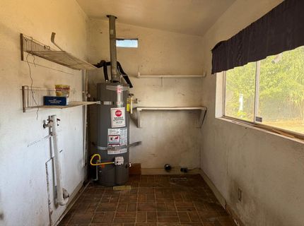 2555 E Miner Ave, Stockton, CA 95205 Photo