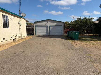 2555 E Miner Ave, Stockton, CA 95205 Photo