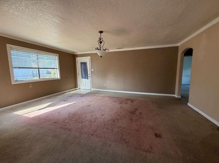 2555 E Miner Ave, Stockton, CA 95205 Photo