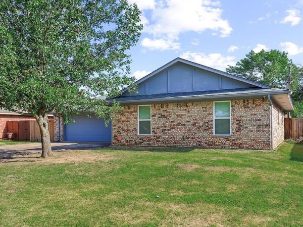 2715 Regal Drive , Denison, TX 75020