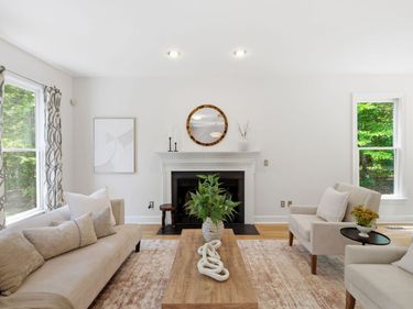 1615 Meadow Lane, Chapel Hill, NC 27516