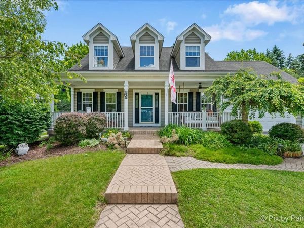 151 Center Street , Crystal Lake, IL 60014