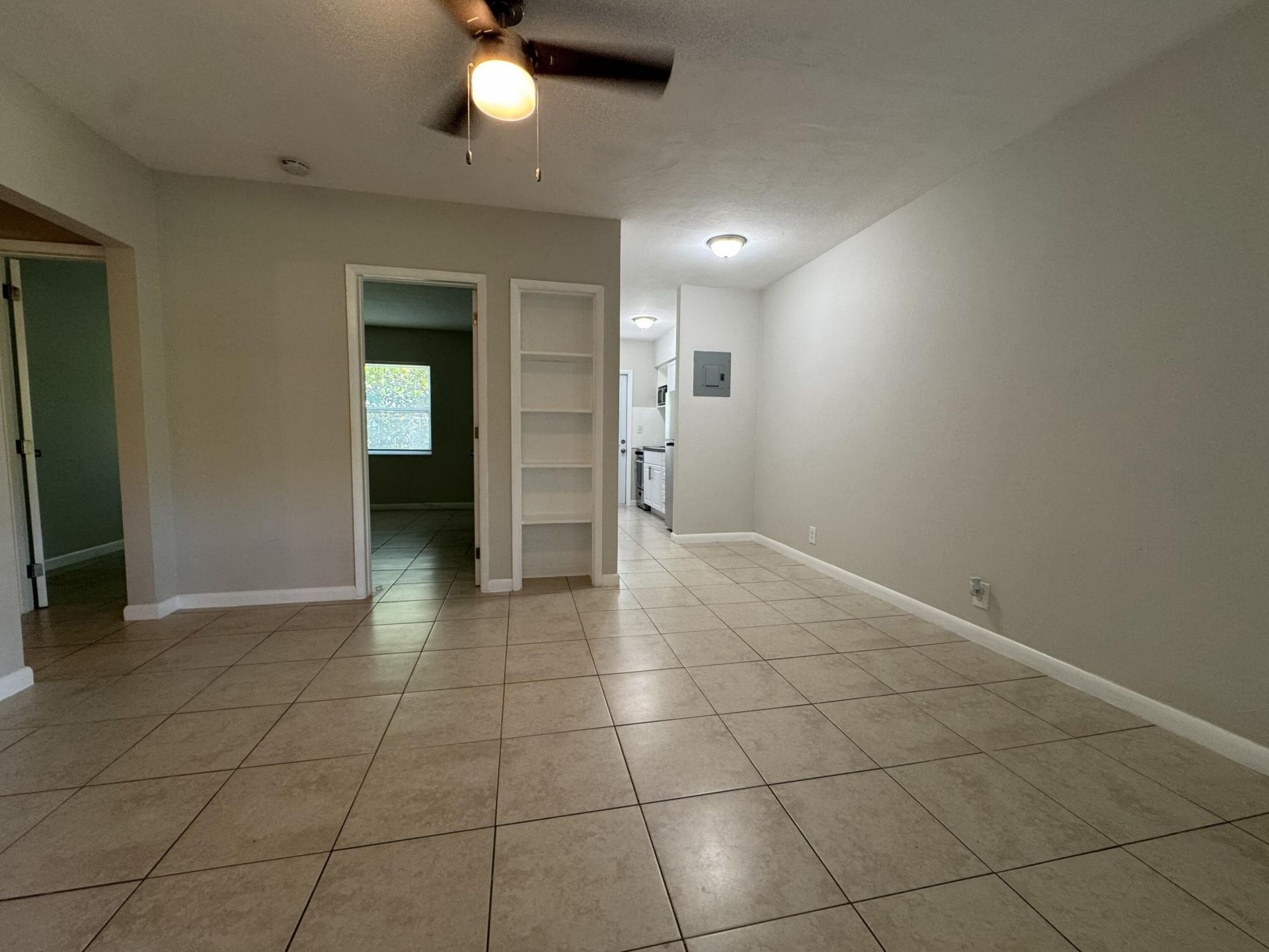625 NE 14th Avenue, Unit 4, Fort Lauderdale, FL 33304 Photo