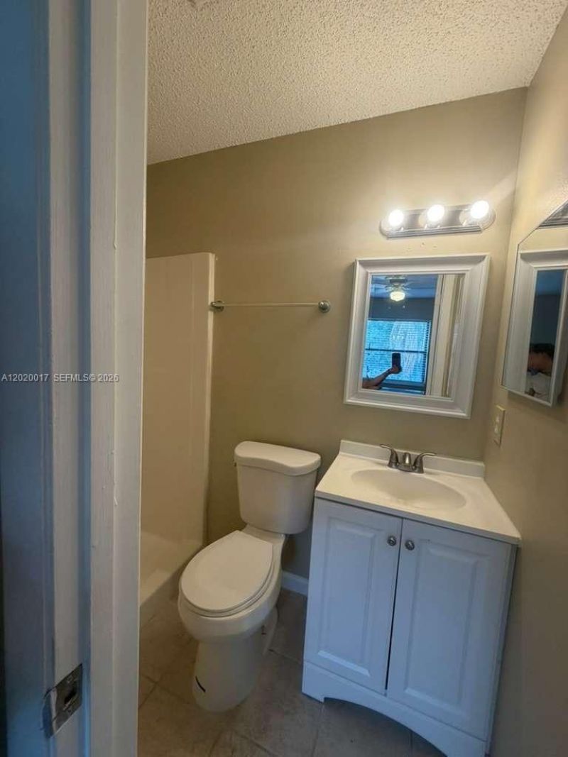617 Ixoria Ave , Unit 18, Fort Pierce, FL 34982 Photo