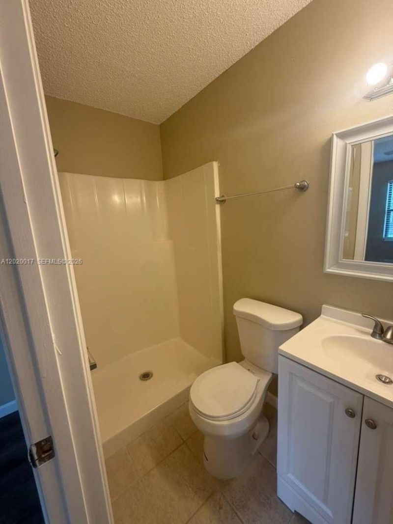 617 Ixoria Ave , Unit 18, Fort Pierce, FL 34982 Photo