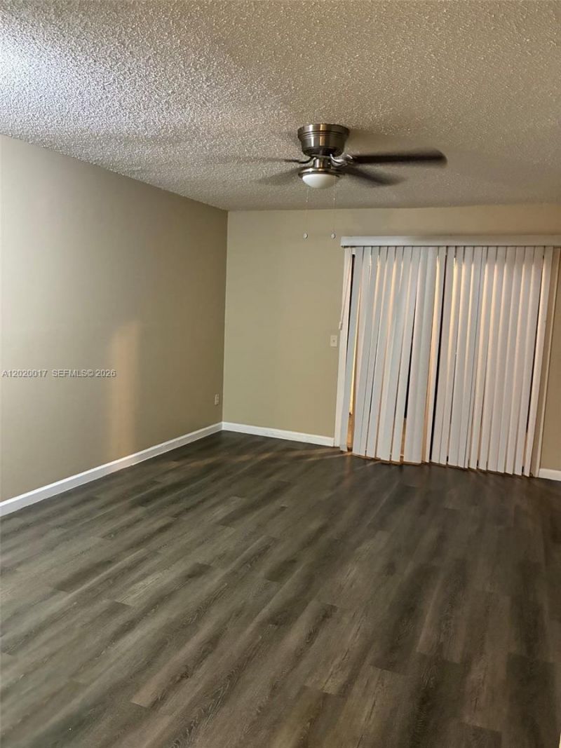 617 Ixoria Ave , Unit 18, Fort Pierce, FL 34982 Photo