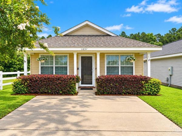 1237 Brownfield Rd, Pensacola, FL 32526