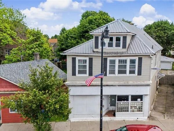 2015 Genesee Street , Buffalo, NY 14211