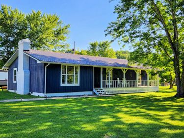 595 Frames Branch Road, Clay City, KY 40312